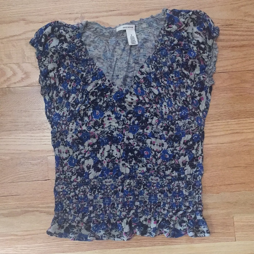 DKNY Top SZ Medium
